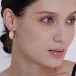 🌟SALE🌟18k Gold Plated Cubic Zirconia Huggie Hoop Earrings